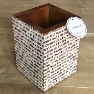 🎄🎅🏻 Merry Christmas Wooden Utensil Holder Made in India 🎅🏻🎄NWT 7”x5”